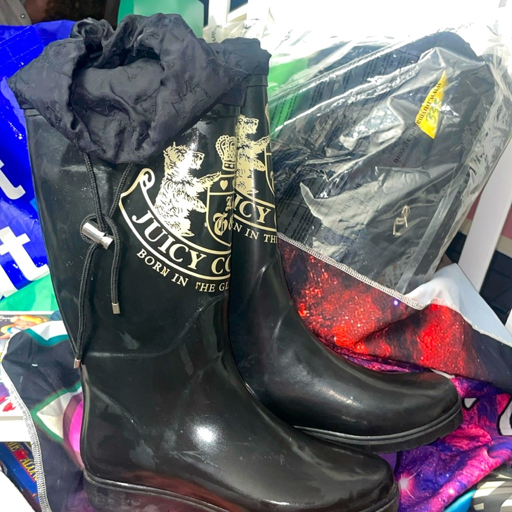 Juicy Couture Rainboots sz 8